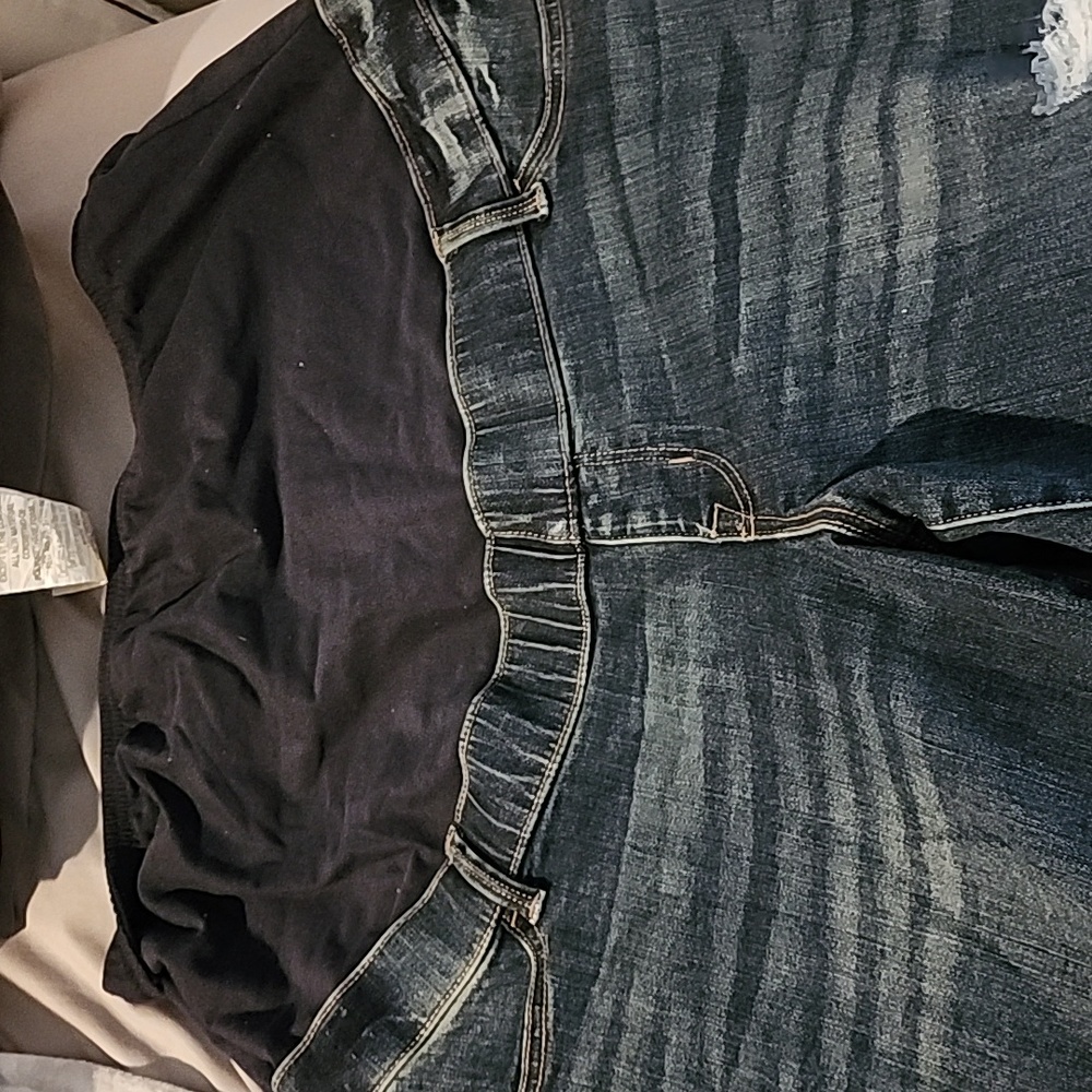 Maurices maternity jeans